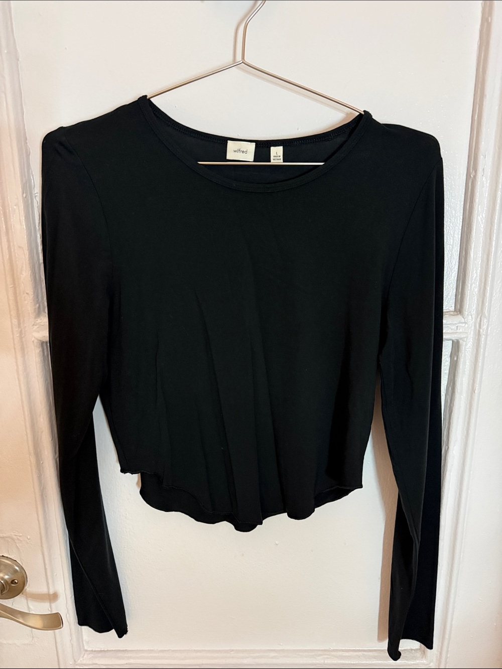 ARITZIA Wilfred Black Long Sleeve Cropped Tee